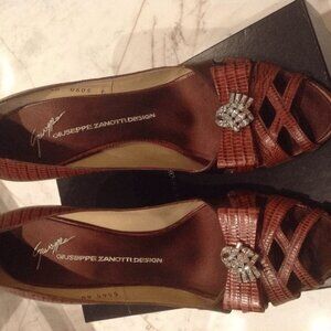 Giuseppe zanotti brown woven Shoes Pumps With Swarovski brooch Sz 40 Us 10